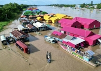 Làng bè Châu Đốc rực rỡ sắc màu ở An Giang