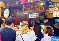 Bánh mì Phượng bị đình chỉ hoạt động 3 - 5 tháng