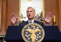 Chính phủ Mỹ tạm thời 'thoát nạn'