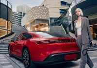 Từ Prada đến Tesla - những thương hiệu hợp tác với người ảo Trung Quốc