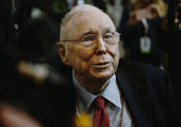Tỷ phú Charlie Munger nói Bitcoin là khoản đầu tư ngu ngốc