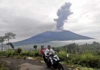 Núi lửa Marapi phun trào ở Indonesia, tìm thấy thi thể 11 nhà leo núi