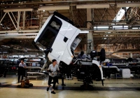 Chỉ số PMI của Trung Quốc phục hồi khiêm tốn trước Tết Nguyên đán