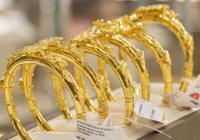 Giá vàng hôm nay 5/3: Thế giới lập đỉnh mới