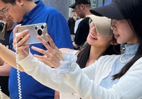 Huawei thoát khỏi hệ sinh thái Google với hệ điều hành 'cây nhà lá vườn'