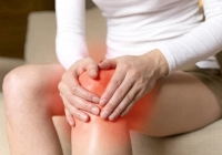 Tại sao phụ nữ có nguy cơ mắc bệnh viêm khớp cao hơn?