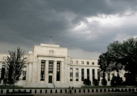 IMF: Lạm phát cứng đầu ở Mỹ củng cố sự thận trọng của Fed