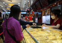 Người dân được mua vàng SJC theo diễn biến giá thế giới