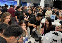 FPT Shop và F.Studio by FPT dự kiến giao gần 20.000 iPhone 16 sau 3 ngày mở bán