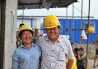 Bố mẹ ở nhà ăn cơm trắng với rau, con ra ngoài đãi bạn ăn linh đình, đây là kiểu nuôi dạy con tai hại nhất