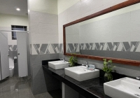 Một trường công lập ở tỉnh khiến nhiều phụ huynh thích thú vì xây mới rất 'xịn sò': Nhà WC nhìn đã thấy ưng!