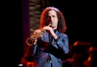 Huyền thoại saxophone Kenny G trở lại Hà Nội biểu diễn vì mục đích thiện nguyện 
