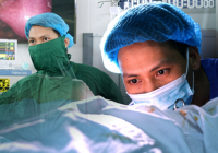 Chuyện nghề của nam bác sĩ còn rất trẻ chuyên 'vá' tử cung để giữ thai nhi an toàn