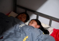 Kiểm tra học sinh trong giờ ngủ bán trú, cô giáo ở TP.HCM phát hiện 2 điểm bất thường: Lời cảnh báo đến các bậc cha mẹ