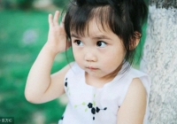 Ba hành vi của trẻ là biểu hiện của sự thiếu yêu thương mà cha mẹ lại tự hào cho rằng đó là EQ cao: Biết sớm 'cứu' đời con