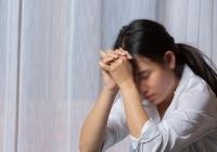 Nghỉ lễ đầu tiên ở nhà chồng, tôi ám ảnh kinh hoàng khi mẹ chồng giao cho đi chợ nấu nướng 4 mâm cỗ