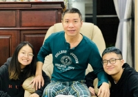 Vợ đầu của Công Lý vừa có hành động khiến nhiều người tấm tắc: Cha mẹ văn minh, bảo sao con cái đoàn kết, hiểu chuyện