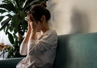 Ly hôn, anh trai đón tôi và con về ở cùng nên chị dâu khó chịu cáu gắt, nhưng một lần bệnh nặng, tôi nhận ra mình đã sai rồi