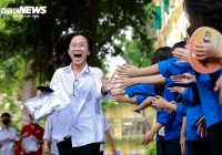 Buổi tối 'bùng nổ' cảm xúc của nhiều phụ huynh Hà Nội: Sau chuỗi ngày suy sụp, chán nản rồi hồi hộp, tin vui cuối cùng đã cập bến!