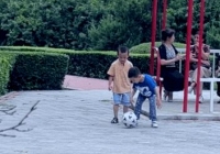 Một kiểu bắt cóc mới cực tinh vi đang âm thầm phổ biến: Hai đứa trẻ 6 tuổi biến mất, phụ huynh ngơ ngác không hiểu tại sao