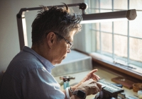 Về hưu không có con cái, chồng bệnh tật liên miên, dì tôi vượt khó tài tình gói gọn trong 2 từ