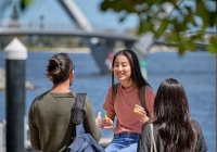 Quan điểm nhận 'bão like' về chuyện đi du học: Nếu thuộc trường hợp này thì đừng cố đi, khổ mẹ khổ cha tương lai mịt mù