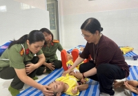 Lan tỏa yêu thương - Phụ nữ Khối An ninh Công an TP.HCM đồng hành cùng trẻ em khó khăn.