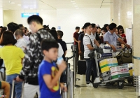 Sân bay Tân Sơn Nhất dừng phát thông tin chuyến bay qua loa từ 1/7
 