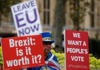 Kinh tế Anh rơi vào suy thoái vì Brexit