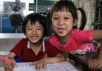 Những thiên thần khôn lớn từ sữa mẹ từ thiện
