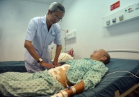 Giường dịch vụ ở bệnh viện công có thể thu 4 triệu đồng/ngày