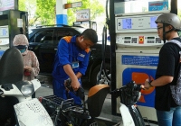 Giá xăng dầu đồng loạt giảm từ 15h ngày 1/8