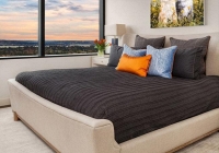 Cách chọn tranh phong thủy treo phòng ngủ cho 12 con giáp