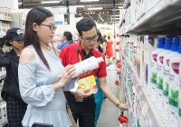Hệ thống siêu thị Co.opmart bắt đầu giảm giá hàng tết sớm