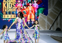 Lộ diện 2 thiên thần của Hoa hậu Hương Giang