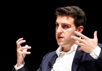CEO Airbnb: Du lịch sẽ không bao giờ trở lại như trước đại dịch
