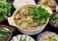 Cách làm lẩu gà lá é đậm đà hương vị