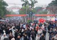 Hội Lim 2025: 'Choáng ngợp' trước biển người trẩy hội