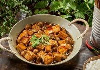 Đậu phụ kho nấm rơm: Món chay thanh đạm, đậm đà hương vị