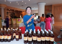 Người phụ nữ nuôi tôm, nuôi ong và nuôi giấc mơ khởi nghiệp bền vững