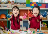 Quốc hội thông qua Nghị quyết miễn, hỗ trợ học phí và phổ cập mầm non 3-5 tuổi