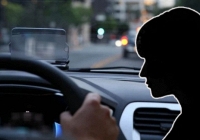 Chuyến xe ghép về quê rùng rợn của cô gái tố bị tài xế quấy rối, đụng chạm cơ thể khiến cô phải gọi bố mẹ giải cứu