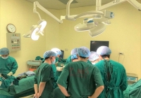 Việt Nam lần đầu tiên cắt bỏ thành công khối u xương chày, phục hồi hoàn toàn chân cho bệnh nhân
