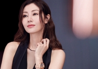 Lý Gia Hân gây xôn xao với tạo hình Dương Quý Phi ở tuổi 49