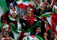 Phụ nữ Iran cuối cùng cũng được vào sân xem bóng đá