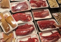 Giá thực phẩm ngày 14/10: Thịt bò giảm 26.000 đồng/kg