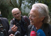 Nobel Văn học 2019: Peter Handke – nhà văn đối nghịch chuyên gây sốc và nhiều tranh cãi