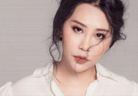 Nhà văn Gào ly hôn, nghi vấn do sức ép cộng đồng mạng