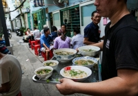 Phở Dậu, tiệm phở duy nhất ở Sài Gòn không có rau giá ăn kèm!