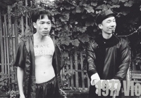 1977 Vlog đã nhận được nút vàng youtube chỉ với 4 video sau hơn 2 tháng lập kênh